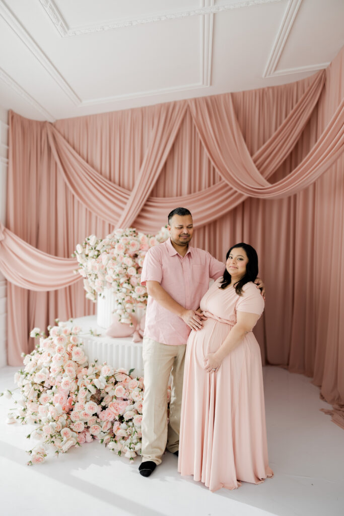 Mint Room Mini Sessions Toronto – maternity & family session