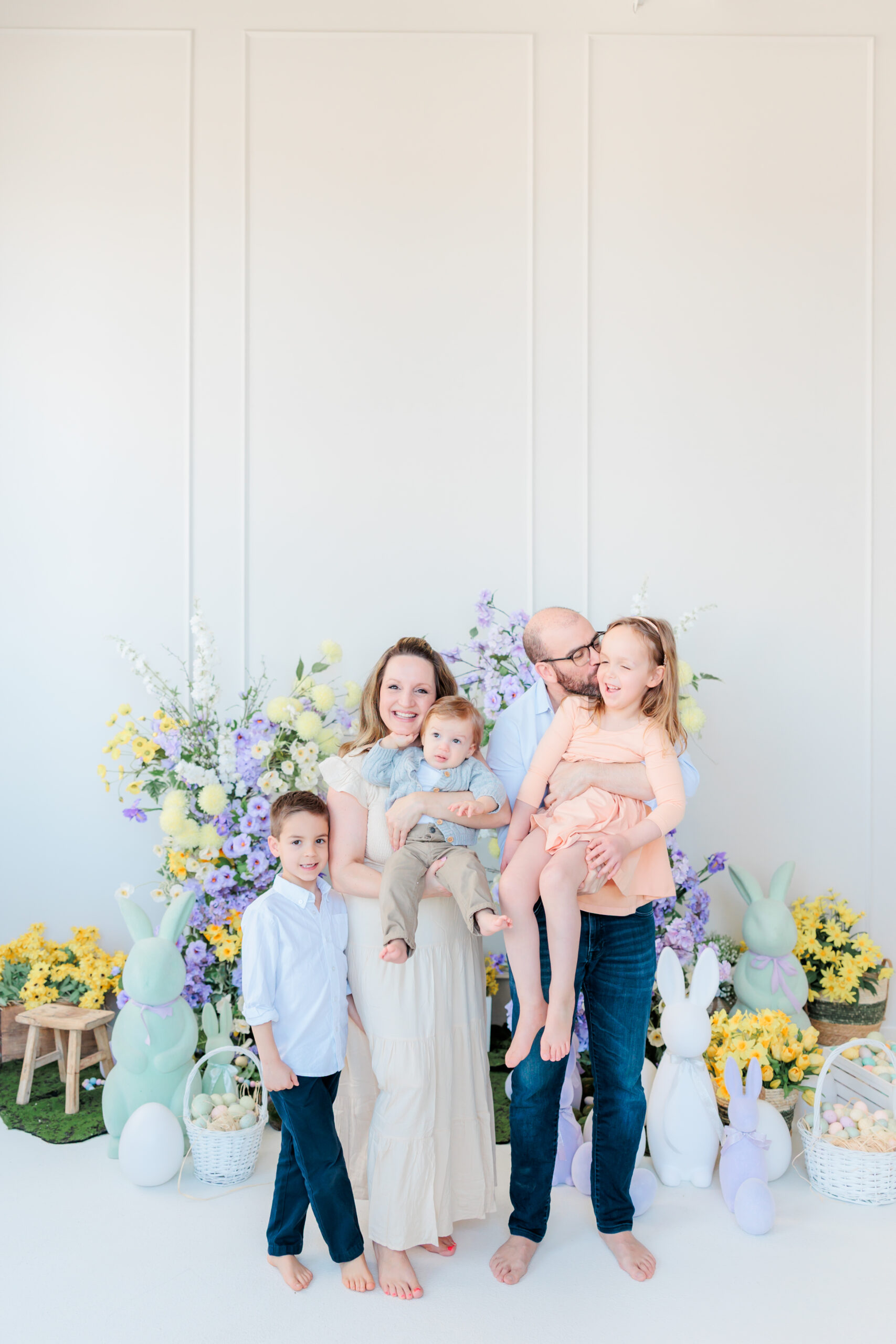 Mint Room Studios Spring setup, family mini sessions, maternity session, cherry blossom mini sessions toronto