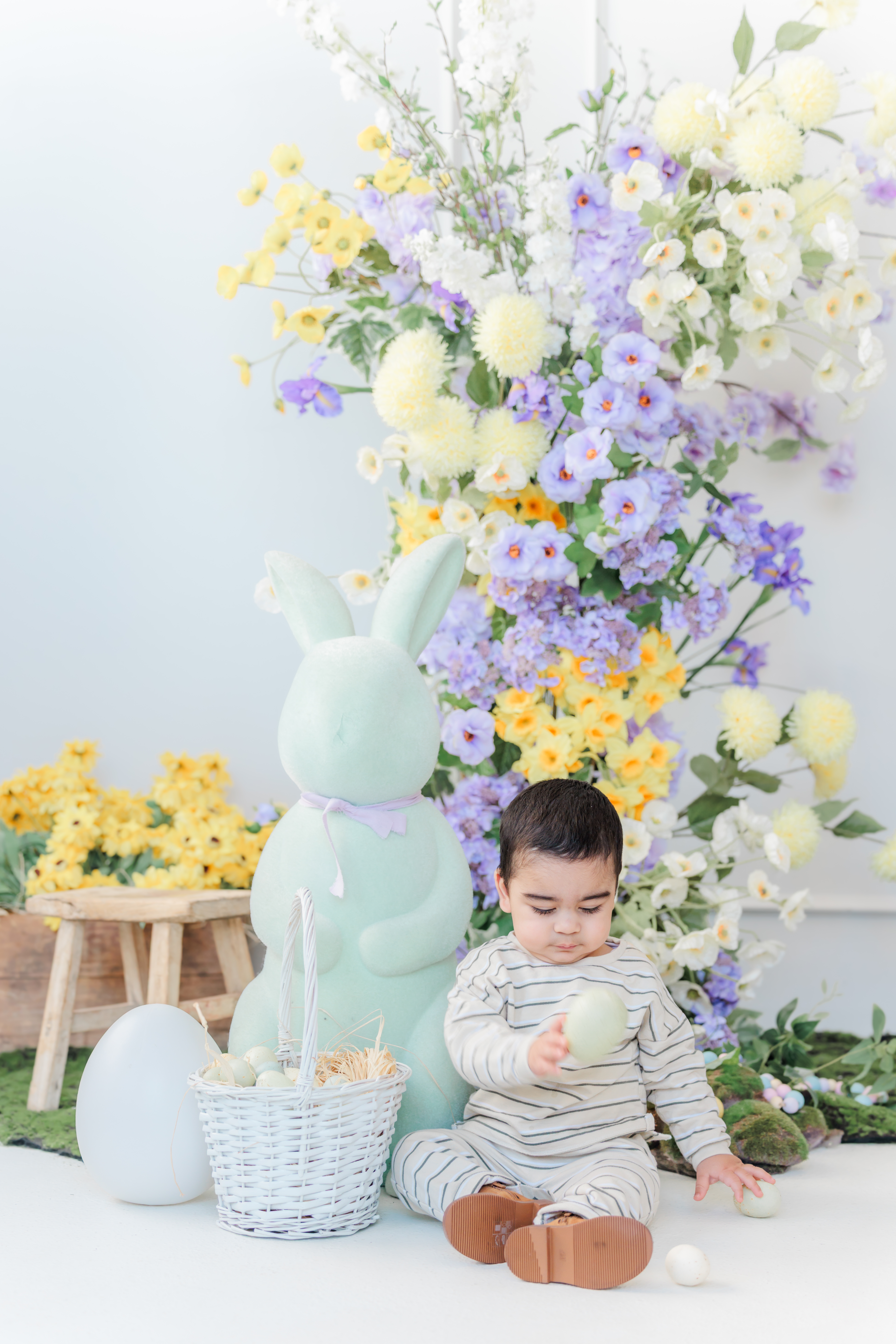 Mint Room Studios Spring setup, family mini sessions, maternity session, cherry blossom mini sessions toronto